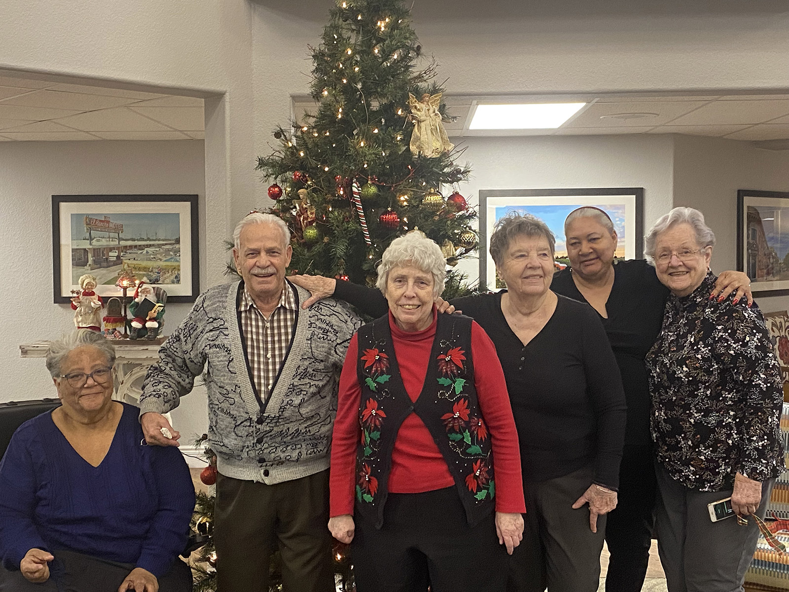 Residents in front of Christmas tree Lodi